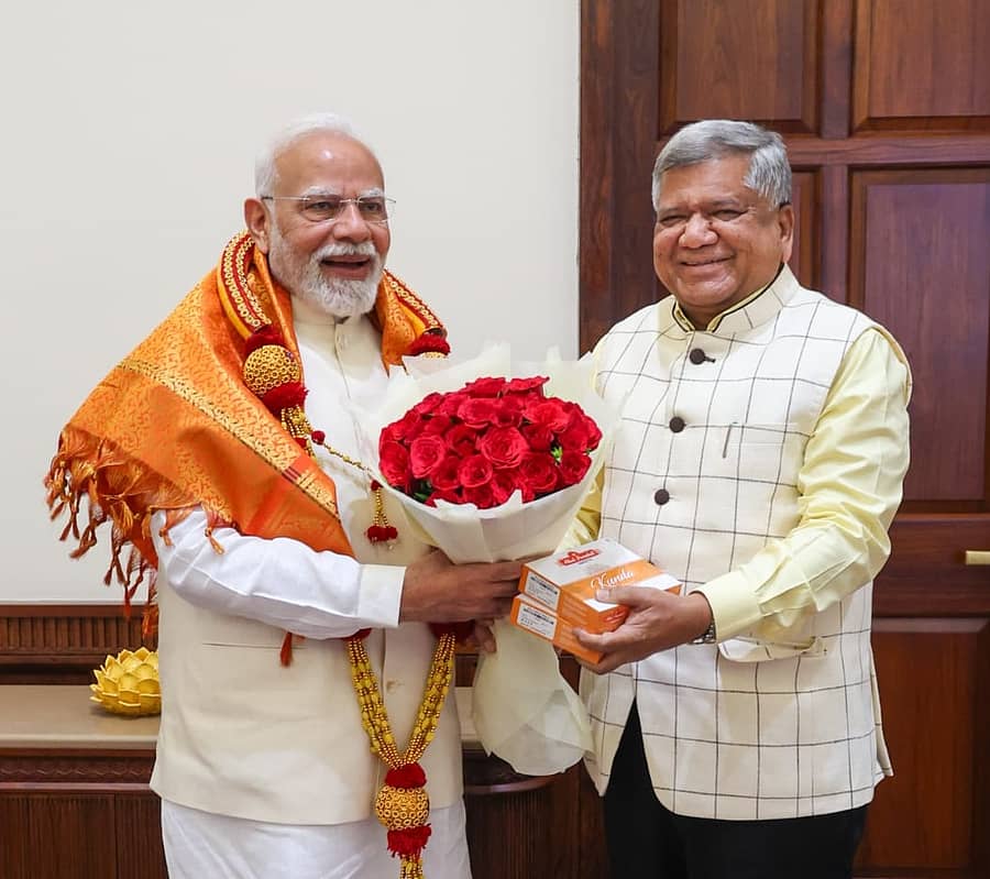 <div class="paragraphs"><p>ಪ್ರಧಾನಿ ನರೇಂದ್ರ ಮೋದಿ, ಸಂಸದ ಜಗದೀಶ ಶೆಟ್ಟರ್‌</p></div>