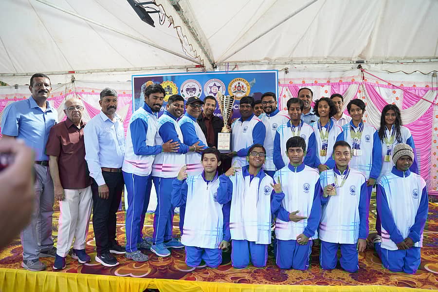 41ನೇ ಸಬ್‌ ಜೂನಿಯರ್‌ ರಾಷ್ಟ್ರೀಯ ಈಜು ಚಾಂಪಿಯನ್‌ಷಿಪ್‌ನಲ್ಲಿ ಸಮಗ್ರ ಪ್ರಶಸ್ತಿ ಗೆದ್ದುಕೊಂಡ ಕರ್ನಾಟಕ ತಂಡ
