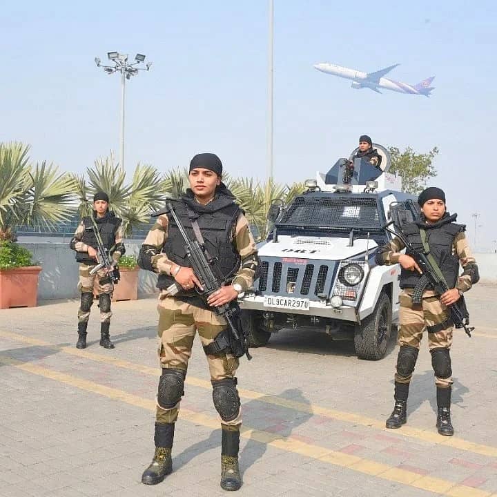 <div class="paragraphs"><p>ಸಿಐಎಸ್ಎಫ್ ಸಿಬ್ಬಂದಿ</p></div>