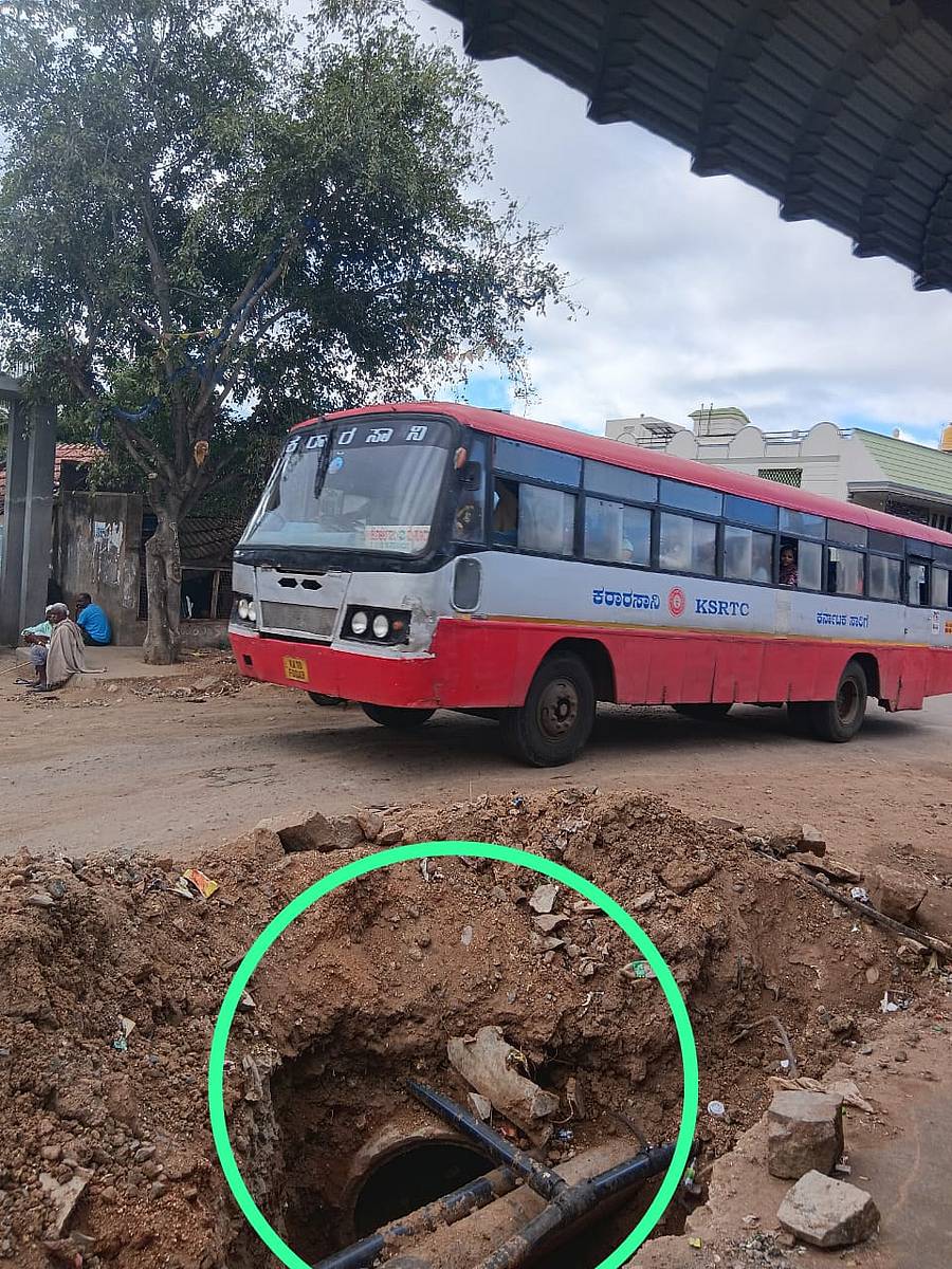 ಹನೂರು ತಾಲೂಕಿನ ಲೊಕ್ಕನಹಳ್ಳಿ ಗ್ರಾಮದ ಮುಖ್ಯ ರಸ್ತೆಯಲ್ಲಿ ಅವೈಜ್ಞಾನಿಕವಾಗಿ ಅಳವಡಿಸಿರುವ ಸಿಮೆಂಟ್ ಪೈಪ್