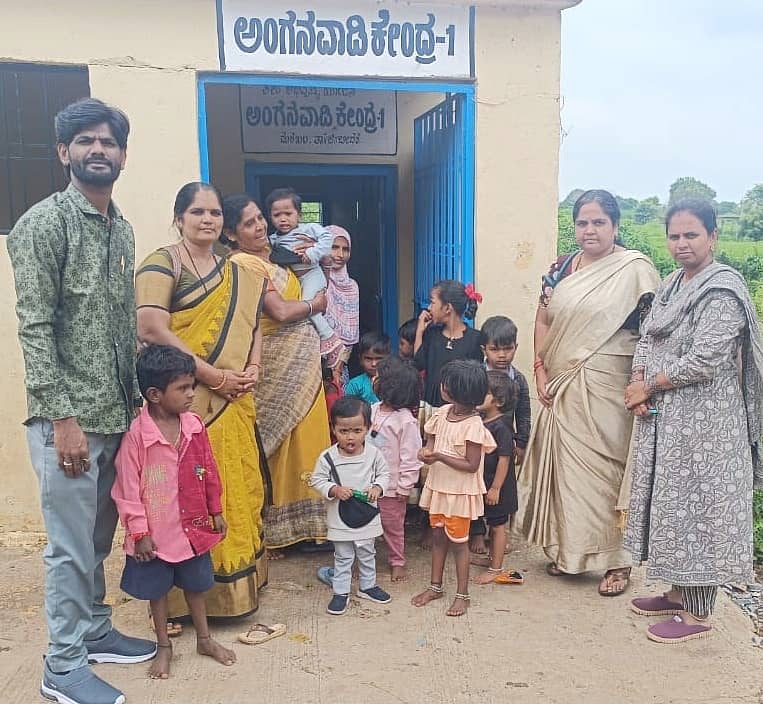 ಬೀದರ್ ತಾಲ್ಲೂಕಿನ ಮರಕಲ್ ಗ್ರಾಮದ ಅಂಗನವಾಡಿ ಕೇಂದ್ರಕ್ಕೆ ಶಿಶು ಅಭಿವೃದ್ಧಿ ಯೋಜನಾಧಿಕಾರಿ ಕಚೇರಿಯ ತಂಡದ ಸದಸ್ಯರು ಮಂಗಳವಾರ ಭೇಟಿ ನೀಡಿದರು