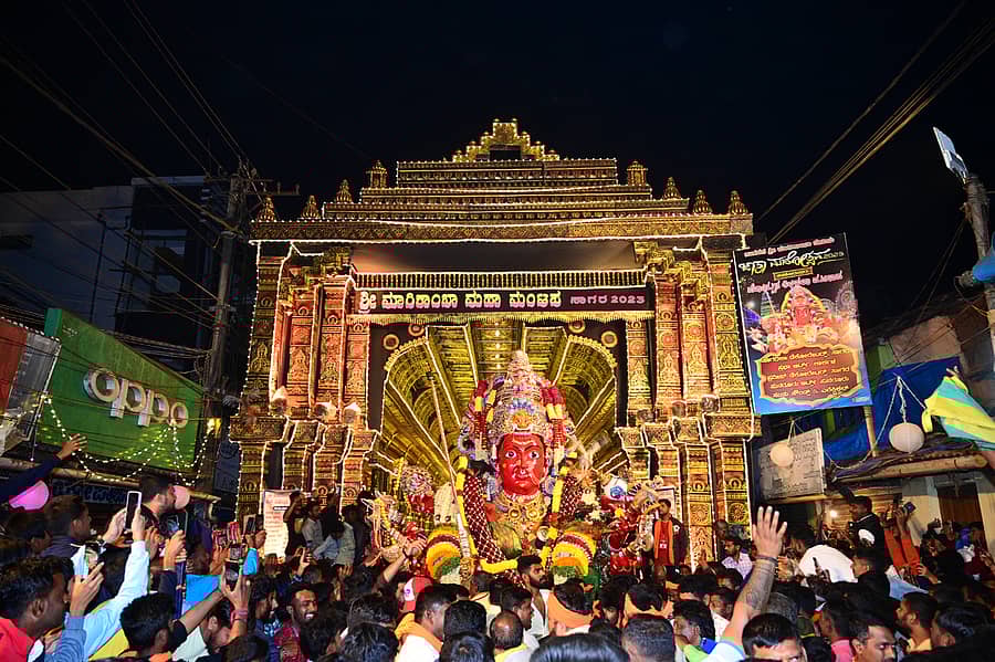 ಮೂರು ವರ್ಷಕ್ಕೊಮ್ಮೆ ನಡೆಯುವ ಮಾರಿಕಾಂಬಾ ಜಾತ್ರೆಯಲ್ಲಿ ಪ್ರತಿಷ್ಠಾಪಿಸುವ ಮಾರಿಕಾಂಬಾ ದೇವಿಯ ಮೂರ್ತಿ (ಸಂಗ್ರಹ ಚಿತ್ರ)