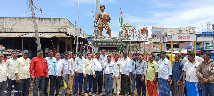 ಹೊನ್ನಾಳಿ ತಾಲ್ಲೂಕು ಮಾದಿಗ ಸಮುದಾಯದ ವತಿಯಿಂದ ಒಳ ಮೀಸಲಾತಿ ಆದೇಶ ಕುರಿತು ಸಂಭ್ರಮಾಚರಣೆ ನಡೆಸಲಾಯಿತು