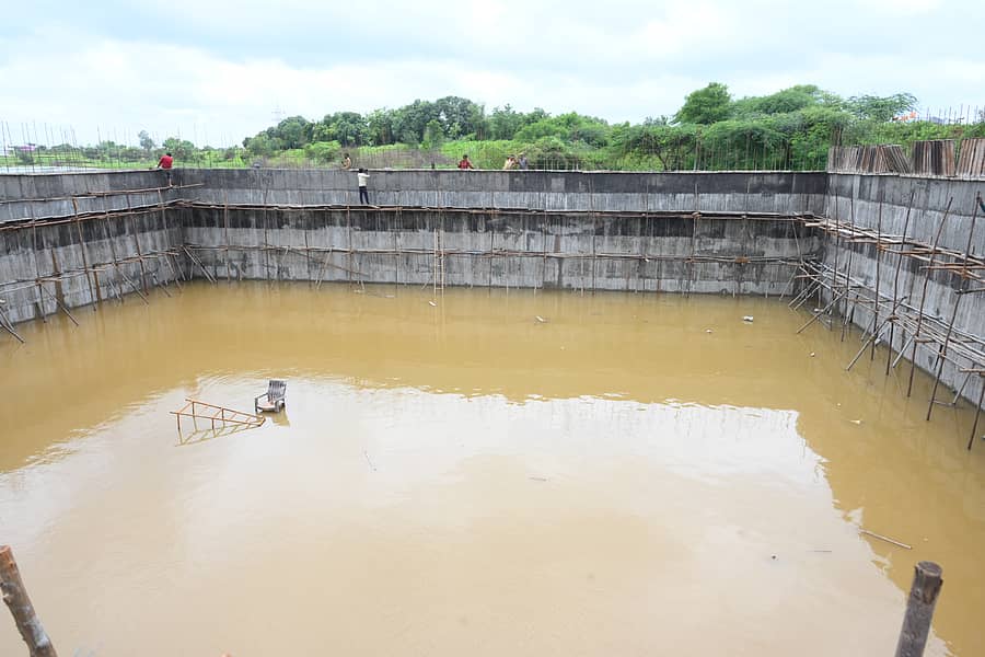 ಬೀದರ್‌ನ ಹಳ್ಳದಕೇರಿ ಸಮೀಪ ನಿರ್ಮಿಸುತ್ತಿರುವ ಗಣಪತಿ ಮೂರ್ತಿಗಳ ವಿಸರ್ಜನೆಯ ಹೊಂಡ