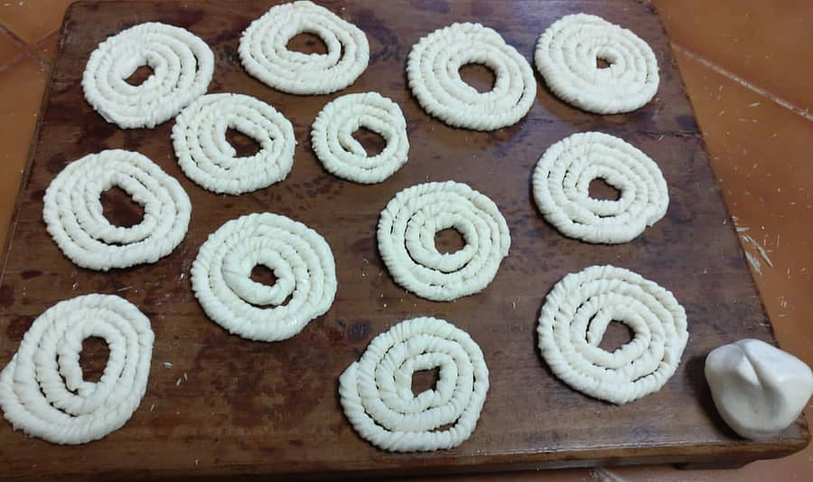 ಕೈ ಸುತ್ತು ಚಕ್ಕುಲಿಗಳು