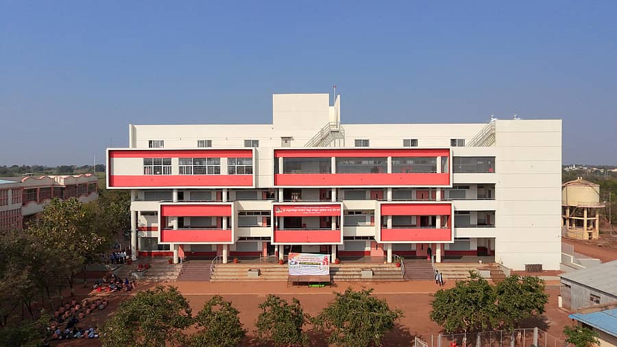 ಭಾಲ್ಕಿ ತಾಲ್ಲೂಕಿನ ಕರಡ್ಯಾಳದ ಶ್ರೀ ಚನ್ನಬಸವೇಶ್ವರ ಗುರುಕುಲ ವಸತಿ ಪ್ರಾಥಮಿಕ, ಪ್ರೌಢಶಾಲೆ