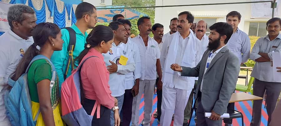 ಗೌರಿಬಿದನೂರು ನಗರದ ಡಾ. ಅಂಬೇಡ್ಕರ್ ಅಧ್ಯಯನ ಕೇಂದ್ರದಲ್ಲಿ ಉದ್ಯೋಗ ಮೇಳ