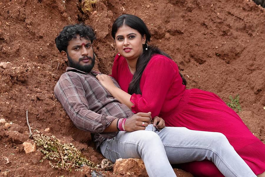 <div class="paragraphs"><p>ಕುಂಟೆಬಿಲ್ಲೆ ಚಿತ್ರದಲ್ಲಿ ಯದು, ಮೇಘಶ್ರೀ</p><p></p></div>