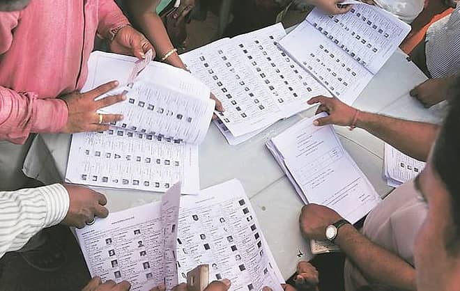 <div class="paragraphs"><p>voter lis</p></div>