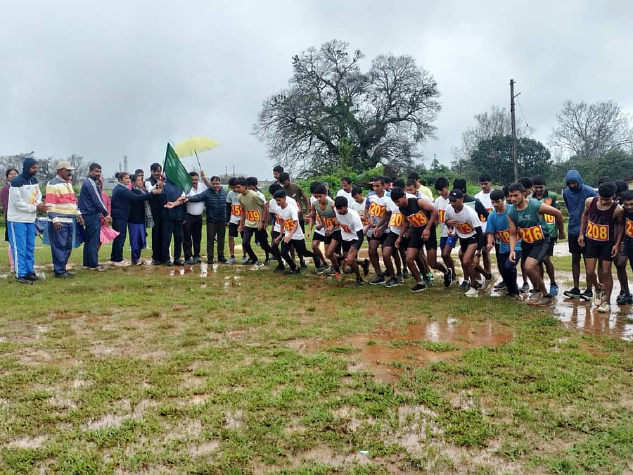 ಮ್ಯಾರಥಾನ್‌ನಲ್ಲಿ ಹೆಚ್ಚಿನ ಸಂಖ್ಯೆಯಲ್ಲಿ ವಿದ್ಯಾರ್ಥಿಗಳು ಭಾಗವಹಿಸಿದ್ದರು