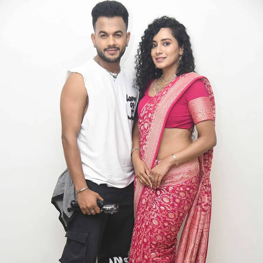 ಸಿದ್ದು ಮೂಲಿಮನೆ, ರವೀಕ್ಷಾ ಶೆಟ್ಟಿ
