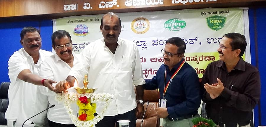 ಅರಿವು ಕಾರ್ಯಕ್ರಮವನ್ನು ಶಾಸಕ ಯಶ್‌ಪಾಲ್‌ ಸುವರ್ಣ ಉದ್ಘಾಟಿಸಿದರು