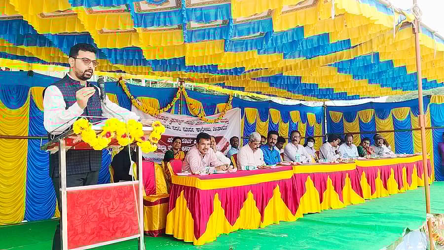 ಚಿಂತಾಮಣಿಯಲ್ಲಿ ಮಂಗಳವಾರ ನಡೆದ ಪಿಯು ಕಾಲೇಜುಗಳ ಜಿಲ್ಲಾ ಮಟ್ಟದ ಕ್ರೀಡಾಕೂಟದಲ್ಲಿ ಜಿ.ಪಂ ಸಿಇಒ ನವೀನ್ ಭಟ್ ಮಾತನಾಡಿದರು