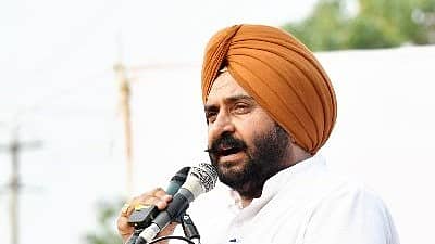 <div class="paragraphs"><p>ಎಎಪಿ ಶಾಸಕ&nbsp;ಹರ್ಮೀತ್ ಸಿಂಗ್</p></div>