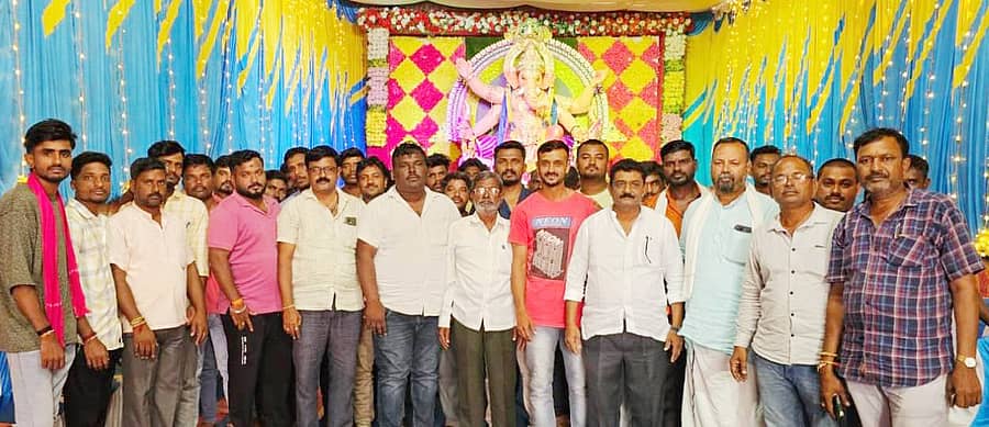 ಶಿಗ್ಗಾವಿ ತಾಲ್ಲೂಕಿನ ಬಂಕಾಪುರ ಪಟ್ಟಣದಲ್ಲಿ ಗುರುವಾರ ನಡೆದ ಸಭೆಯಲ್ಲಿ ಗಣೇಶ ಮಂಡಳಿಗಳ ಪದಾಧಿಕಾರಿಗಳು ಪಾಲ್ಗೊಂಡಿದ್ದರು