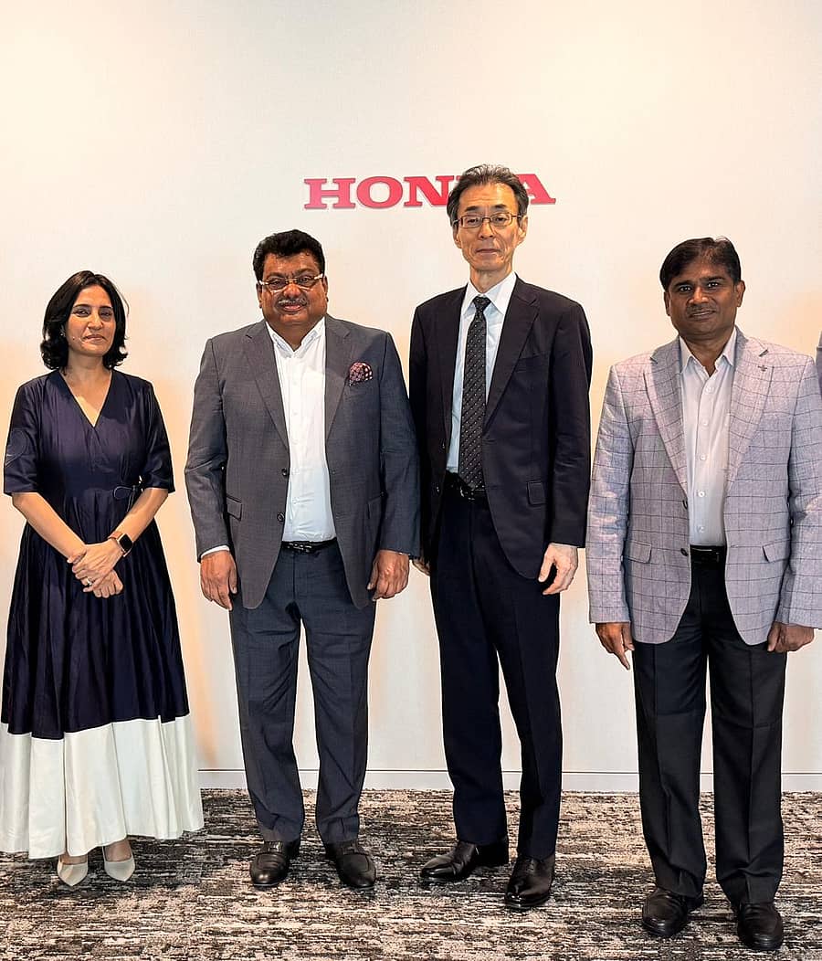 ಜಪಾನ್‌ಗೆ ಭೇಟಿ ನೀಡಿರುವ ಎಂ.ಬಿ.ಪಾಟೀಲ ಅವರು ನೋರಿಯಾ ಕೈಹರಾ ಅವರನ್ನು ಭೇಟಿಯಾದರು. ಎಸ್. ಸೆಲ್ವಕುಮಾರ್‌, ಗುಂಜನ್ ಕೃಷ್ಣ ಜತೆಗಿದ್ದರು. 