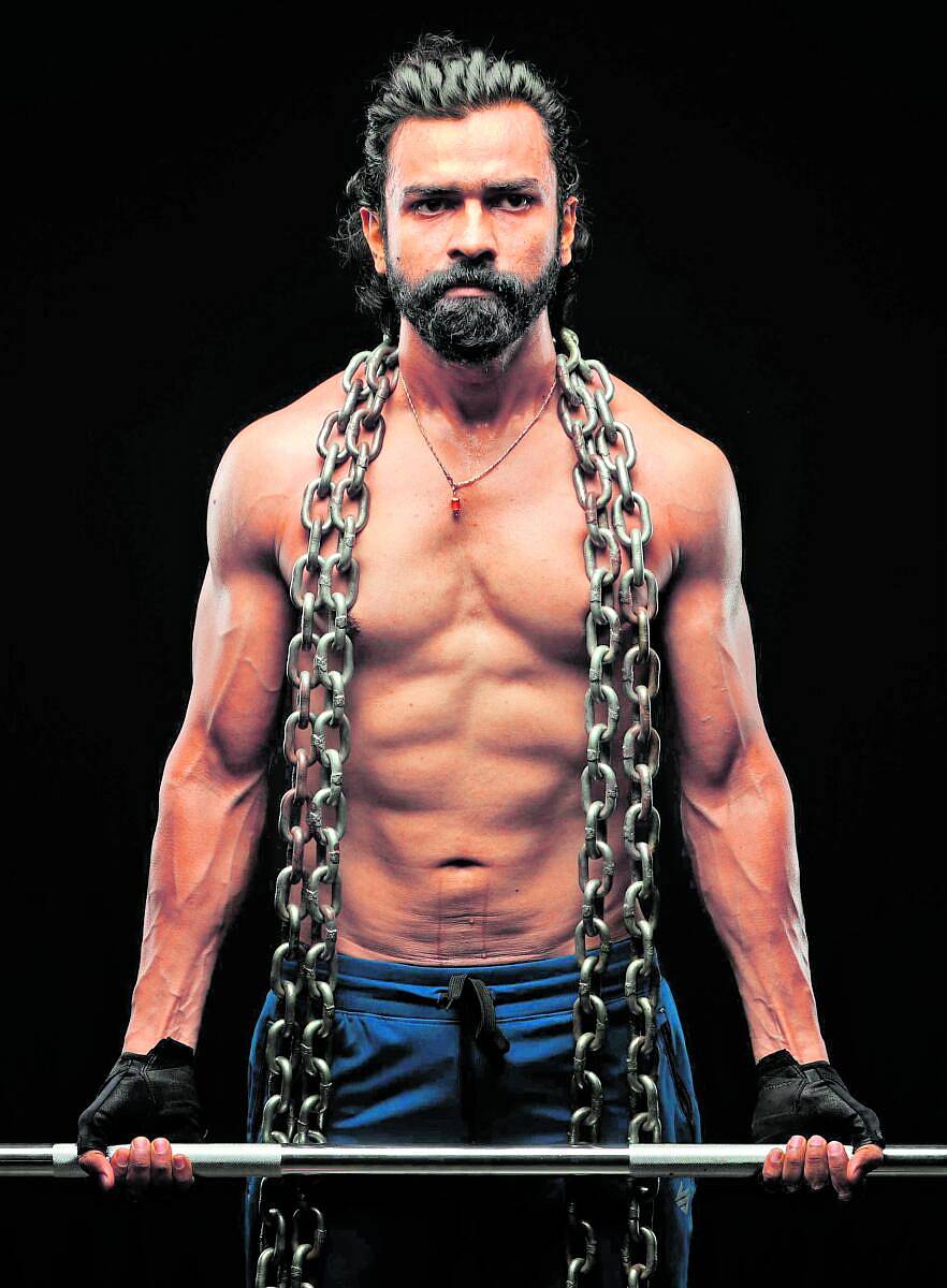 <div class="paragraphs"><p>ಲಿಖಿತ್ ಸೂರ್ಯ</p></div>