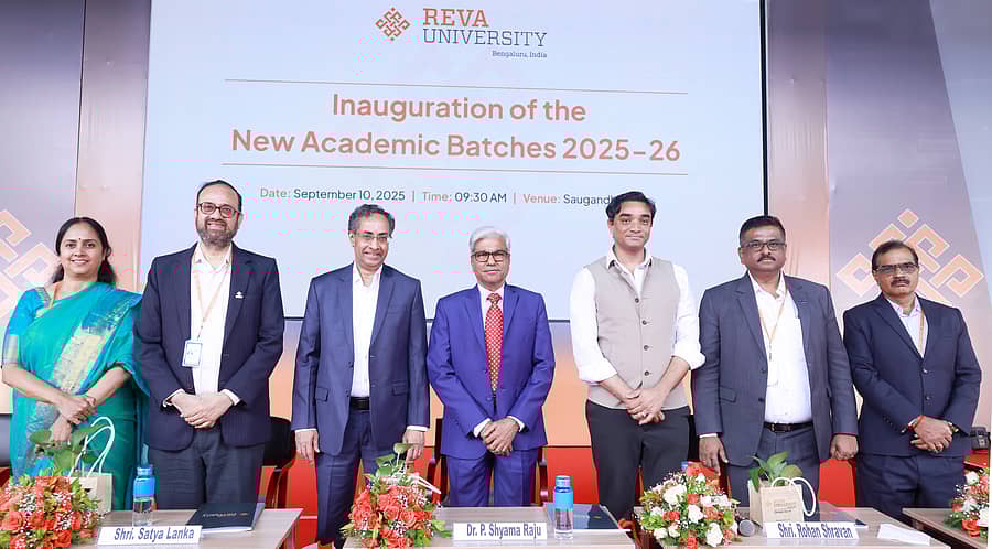 <div class="paragraphs"><p>ರೇವಾ ವಿಶ್ವವಿದ್ಯಾಲಯದ 2025–2026ನೇ ಸಾಲಿನ ಹೊಸ ಶೈಕ್ಷಣಿಕ ಬ್ಯಾಚ್‌ನ ಸ್ವಾಗತ ಕಾರ್ಯಕ್ರಮದಲ್ಲಿ ಡಾ. ಬೀನಾ ಜಿ, ಸತ್ಯ ಲಂಕಾ, ರೋಹನ್ ಶ್ರವಣ್‌, ಡಾ. ಪಿ. ಶ್ಯಾಮರಾಜು,ಡಾ. ಸಂಜಯ್ ಆರ್. ಚಿಟ್ನಿಸ್, ಡಾ. ಆರ್. ಸಿ. ಬಿರಾದಾರ್, ಕೆ. ಎಸ್. ನಾರಾಯಣಸ್ವಾಮಿ ಭಾಗವಹಿಸಿದ್ದರು</p></div>