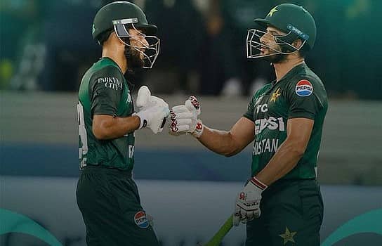 <div class="paragraphs"><p>ಮೊಹಮ್ಮದ್ ಹ್ಯಾರಿಸ್, ಸಾಹೀಬ್ಜಾದಾ ಫರ್ಹಾನ್</p></div>