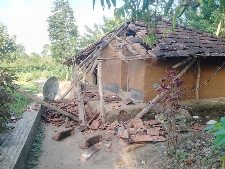 ಆನೆ ದಾಳಿಯಿಂದ ಜಖಂಗೊಂಡ ಮನೆ
