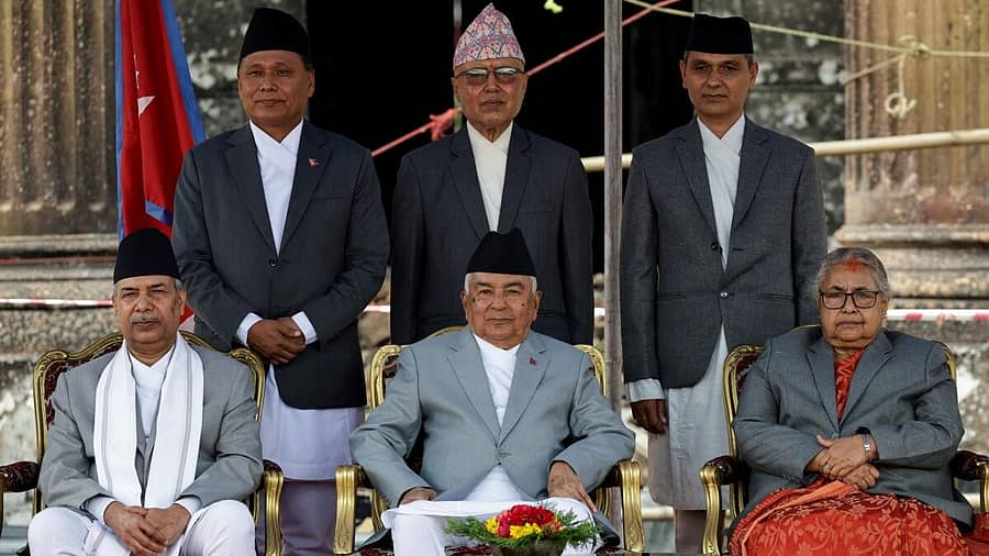 <div class="paragraphs"><p>ನೇಪಾಳದ ಹಂಗಾಮಿ ಪ್ರಧಾನಿ ಸುಶೀಲಾ ಕಾರ್ಕಿ ಸಂಪುಟಕ್ಕೆ ಮೂವರು ಸಚಿವರ ಸೇರ್ಪಡೆ</p></div>