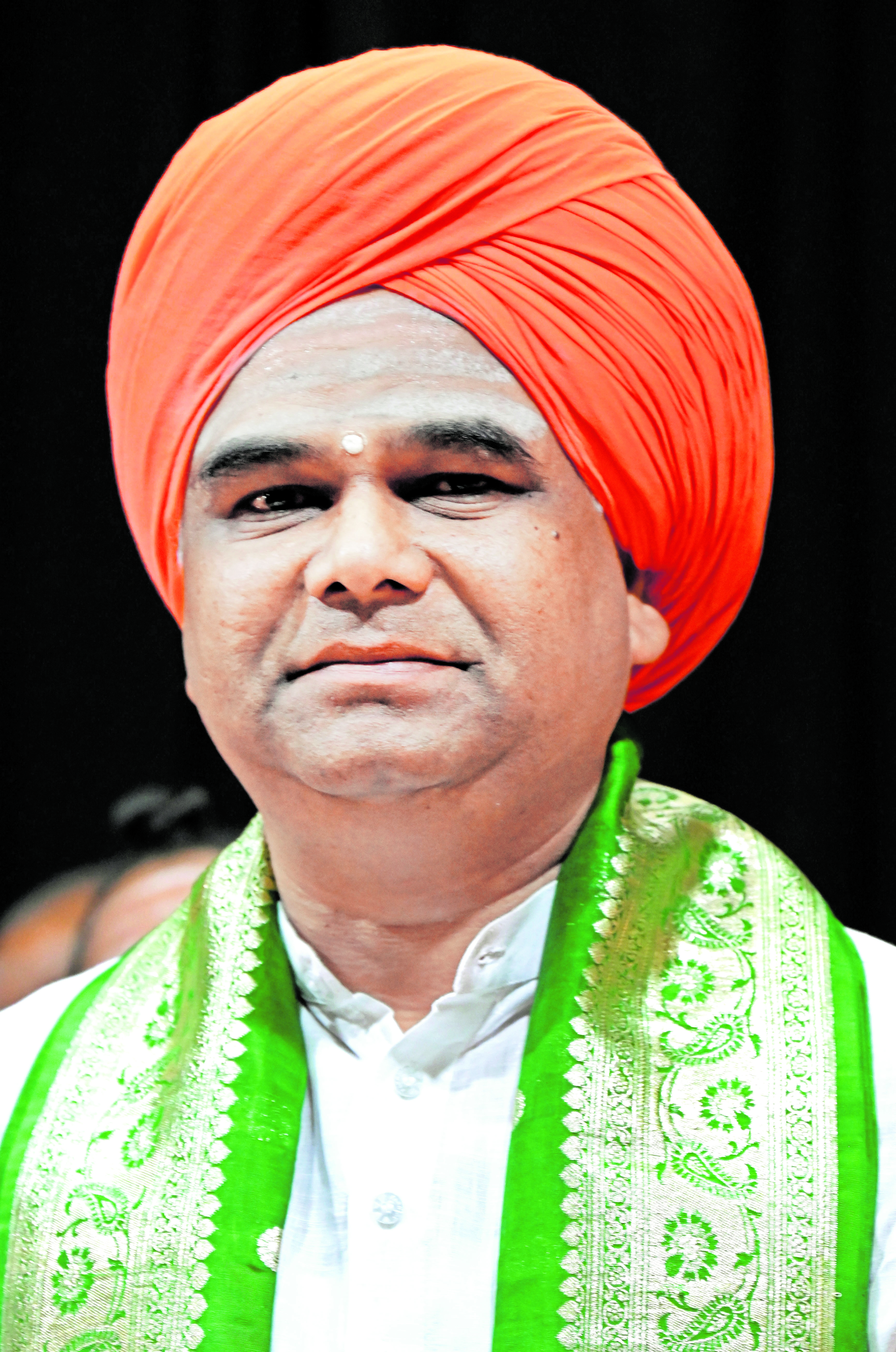  ದಿಂಗಾಲೇಶ್ವರ ಸ್ವಾಮೀಜಿ 