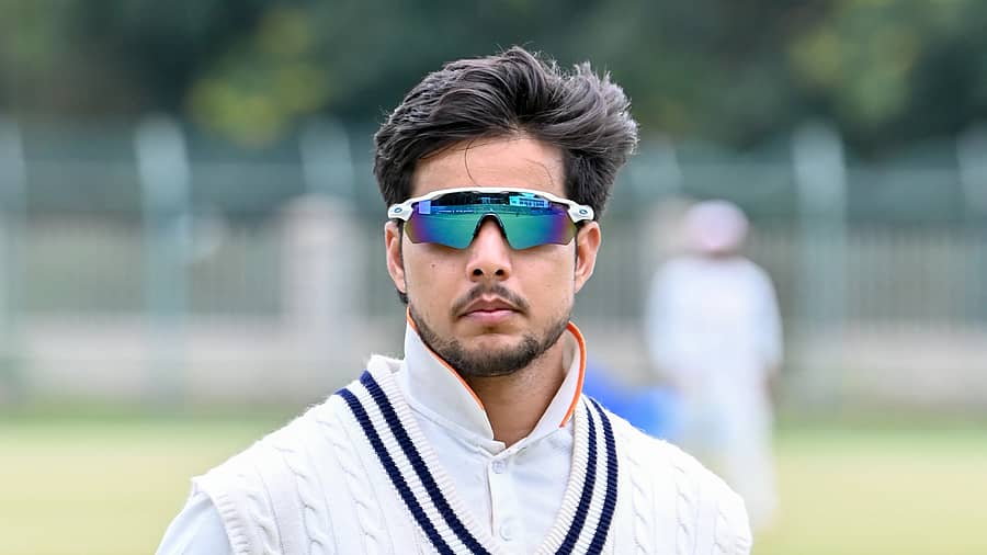 <div class="paragraphs"><p>ಬರೋಡ ಕ್ರಿಕೆಟ್ ಸಂಸ್ಥೆ ಪರ ನಾಲ್ಕು ವಿಕೆಟ್ ಪಡೆದ ರಸಿಕ್ ದಾರ್</p></div>