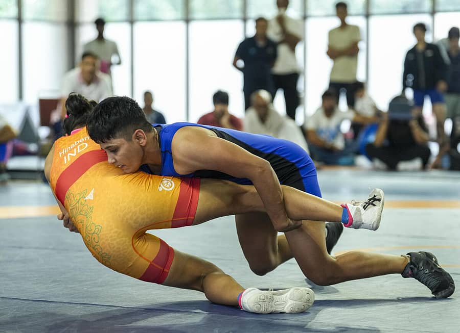 <div class="paragraphs"><p>ಅಂತಿಮ್ ಪಂಘಲ್</p></div>