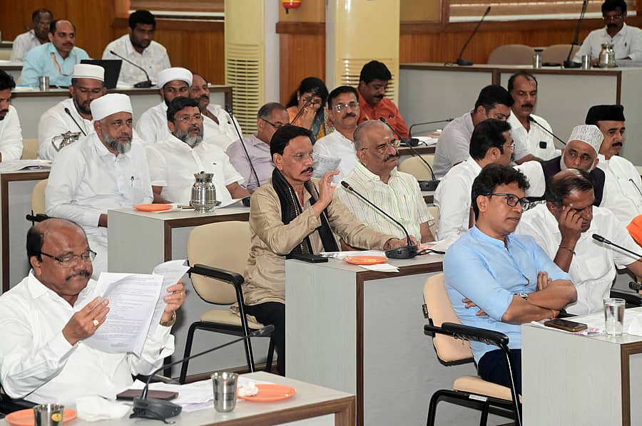 ಮಂಗಳೂರಿನಲ್ಲಿ ಬುಧವಾರ ಏರ್ಪಡಿಸಿದ್ದ ಕಾರ್ಯಾಗಾರದಲ್ಲಿ ವಿವಿಧ ಸಮುದಾಯಗಳ ಮುಖಂಡರು ಭಾಗವಹಿಸಿದ್ದರು ಪ್ರಜಾವಾಣಿ ಚಿತ್ರ