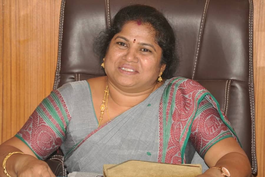 ನಗರಸಭೆ ಅಧ್ಯಕ್ಷೆ ರೇಖಾ