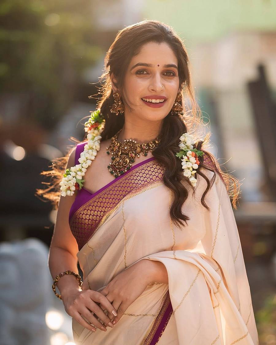 ತೇಜಸ್ವಿನಿ ಶರ್ಮಾ