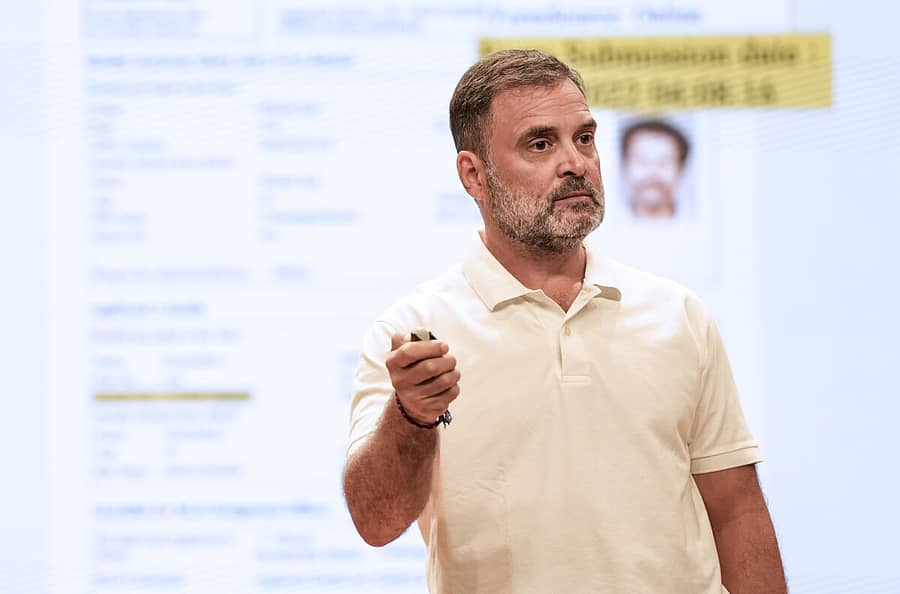 <div class="paragraphs"><p>ರಾಹುಲ್ ಗಾಂಧಿ</p></div>