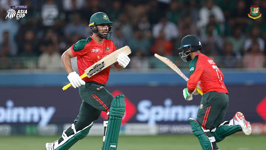 <div class="paragraphs"><p>ಬಾಂಗ್ಲಾದೇಶ ತಂಡದ ಬ್ಯಾಟರ್‌ಗಳು</p></div>