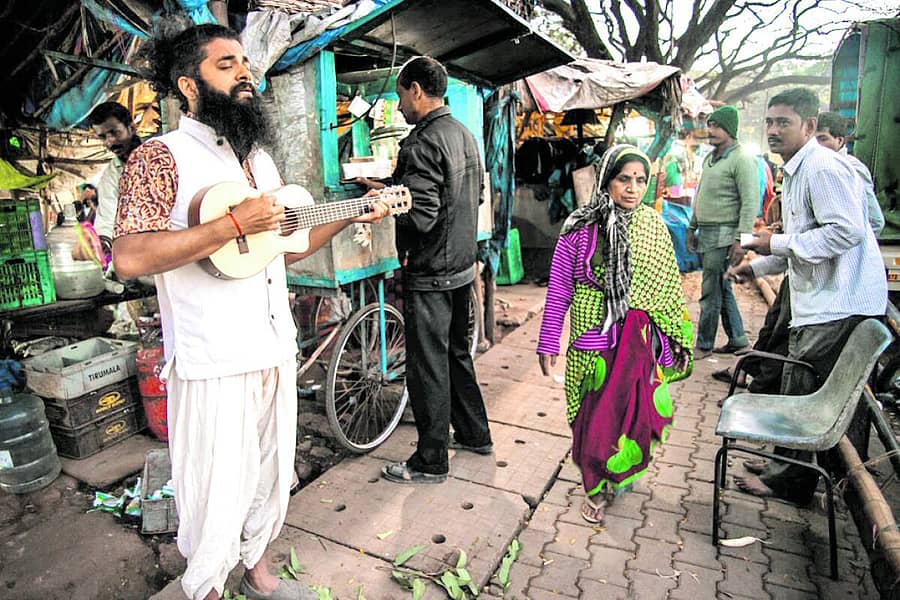 <div class="paragraphs"><p>ಎಂದೆಂದೂ ನಮ್ಮೂರು ಮೈಸೂರು ಎನ್ನುವ ವಾಸು ದೀಕ್ಷಿತ್</p></div>