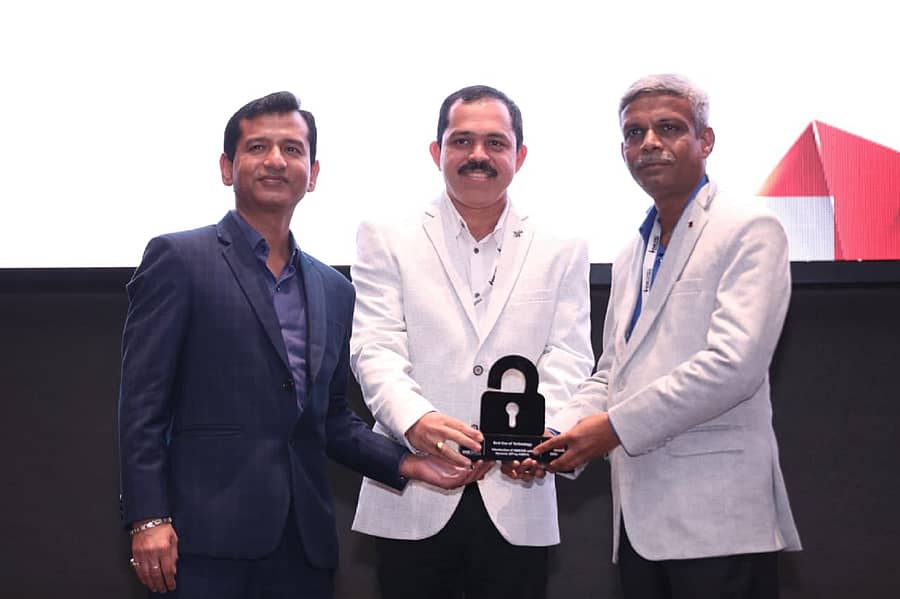 ರಾಷ್ಟ್ರ ಮಟ್ಟದ ಪ್ರಶಸ್ತಿಗಳನ್ನು ಕೆಎಸ್ಆರ್ಟಿಸಿ ಪರವಾಗಿ ಶಿವಾನಂದ ಎಂ ಕವಳಿಕಾಯಿ, ರಾಜೇಶ್ ಶೆಟ್ಟಿ ಸ್ವೀಕರಿಸಿದರು.