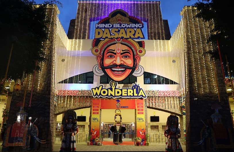 ದಸರಾ ಪ್ರಯುಕ್ತ ಸಿಂಗಾರಗೊಂಡಿರುವ ವಂಡರ್‌ಲಾ