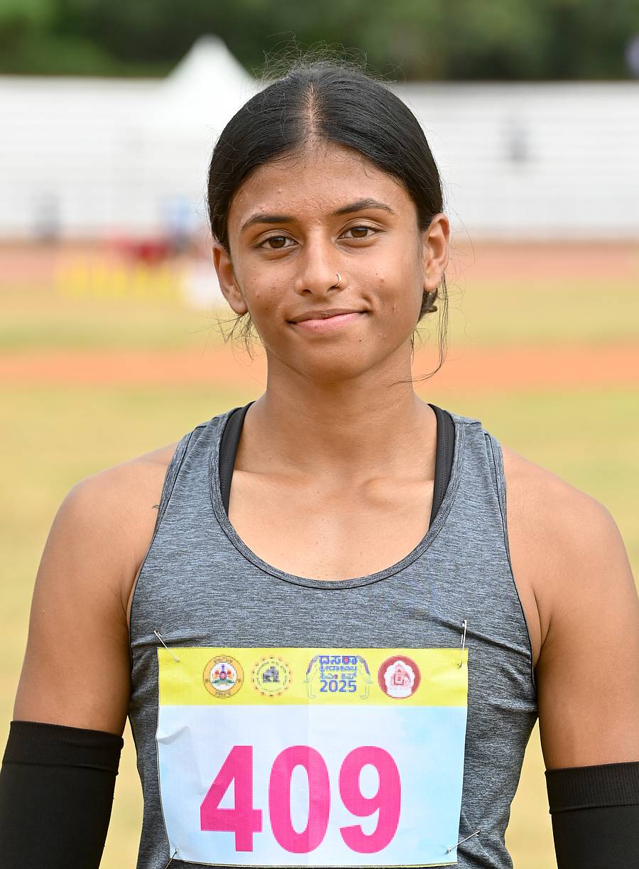 <div class="paragraphs"><p>ಮೂರು ಬಂಗಾರದ ಪದಕಗಳನ್ನು ಗೆದ್ದ ಶ್ರೇಯಾ ರಾಜೇಶ್</p></div>