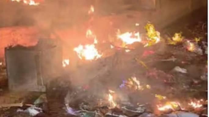 <div class="paragraphs"><p>ಕೋಮು ಗಲಭೆಗೆ ಕಾರಣವಾದ ಸಾಮಾಜಿಕ ಜಾಲತಾಣದ ಪೋಸ್ಟ್‌</p></div>