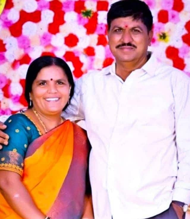 ಸಣ್ಣಹನುಮಂತಪ್ಪ–ಸುಜಾತಾ ದಂಪತಿ