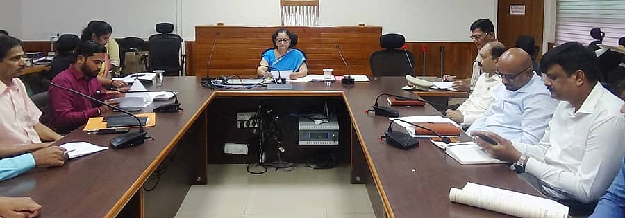 ಜಿಲ್ಲಾಧಿಕಾರಿ ಸ್ವರೂಪಾ ಟಿ.ಕೆ.ಅಧ್ಯಕ್ಷತೆಯಲ್ಲಿ ಸಭೆ ಜರುಗಿತು