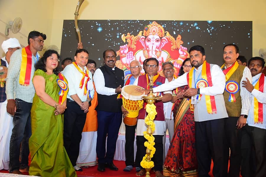 ಮೈಸೂರಿನ ಮಾನಸಗಂಗೋತ್ರಿಯ ಬಿಎಂಶ್ರೀ ಸಭಾಂಗಣದಲ್ಲಿ ಶುಕ್ರವಾರ ನಡೆದ ‘ಪ್ರತಿಭಾ ಕವಿಗೋಷ್ಠಿ’ಯನ್ನು ಪ್ರೊ.ನಂಜಯ್ಯ ಹೊಂಗನೂರು ಉದ್ಘಾಟಿಸಿದರು