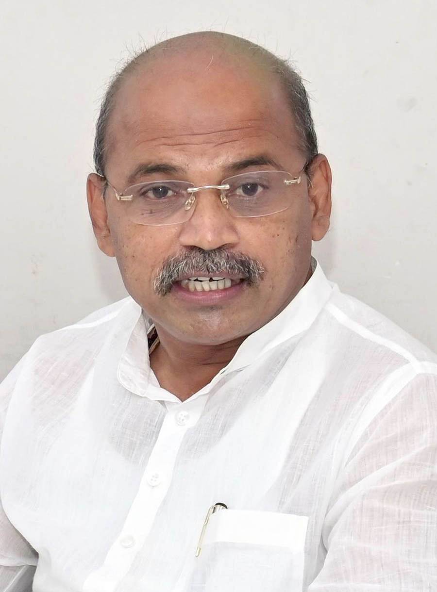 ಡಾ.ಶರಣಪ್ರಕಾಶ ಪಾಟೀಲ