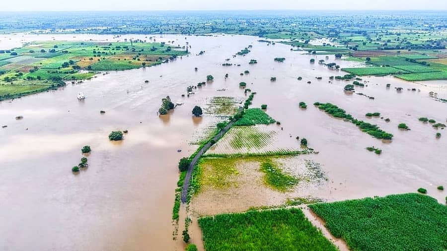 <div class="paragraphs"><p>ಮಾಂಜ್ರಾ ನದಿಯಲ್ಲಿ ಪ್ರವಾಹ: 20 ಹಳ್ಳಿಗಳ ಸಂಪರ್ಕ ಕಡಿತ</p></div>