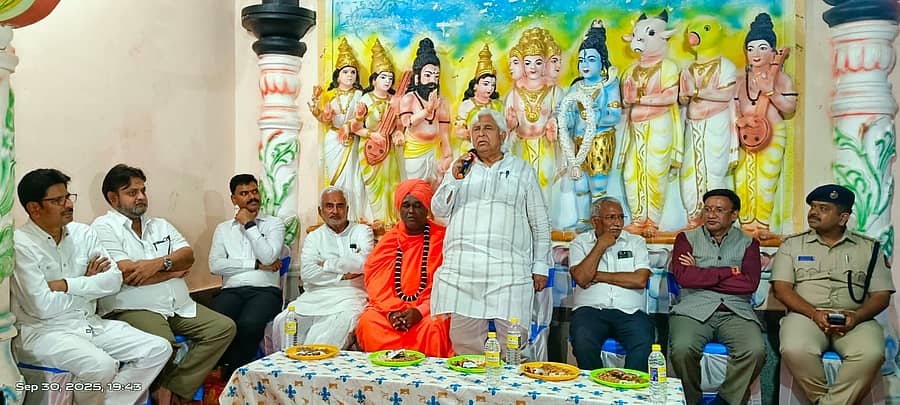 ಬೀಳಗಿ ತಾಲ್ಲೂಕಿನ ಚಿಕ್ಕಸಂಗಮದ ಸಂಗಮನಾಥ ದೇವಾಲಯಕ್ಕೆ ಪ್ರವಾಸೋದ್ಯಮ ಸಚಿವ ಎಚ್. ಕೆ. ಪಾಟೀಲ ಭೇಟಿ ನೀಡಿ ಮಾತನಾಡಿದರು