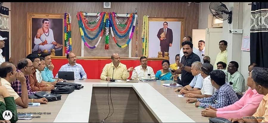 ಹೊನ್ನಾಳಿ ತಾಲ್ಲೂಕು ಕಚೇರಿ ಸಭಾಂಗಣದಲ್ಲಿ ಅಂತಿಮ ಹಂತದ ಸಮೀಕ್ಷಾ ಕಾರ್ಯಾಚರಣೆ ಸಭೆ ನಡೆಸಲಾಯಿತು