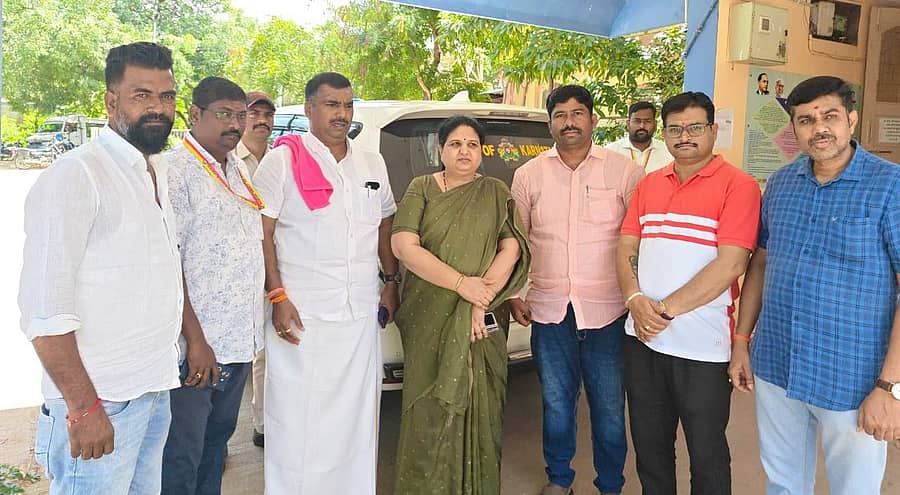 ಹಗರಿಬೊಮ್ಮನಹಳ್ಳಿಯ ಪುರಸಭೆ ಕಚೇರಿಗೆ ಜಿಲ್ಲಾಧಿಕಾರಿ ಕವಿತಾ ಎಸ್.ಮನ್ನಿಕೇರಿ ಶನಿವಾರ ಭೇಟಿ ನೀಡಿದರು