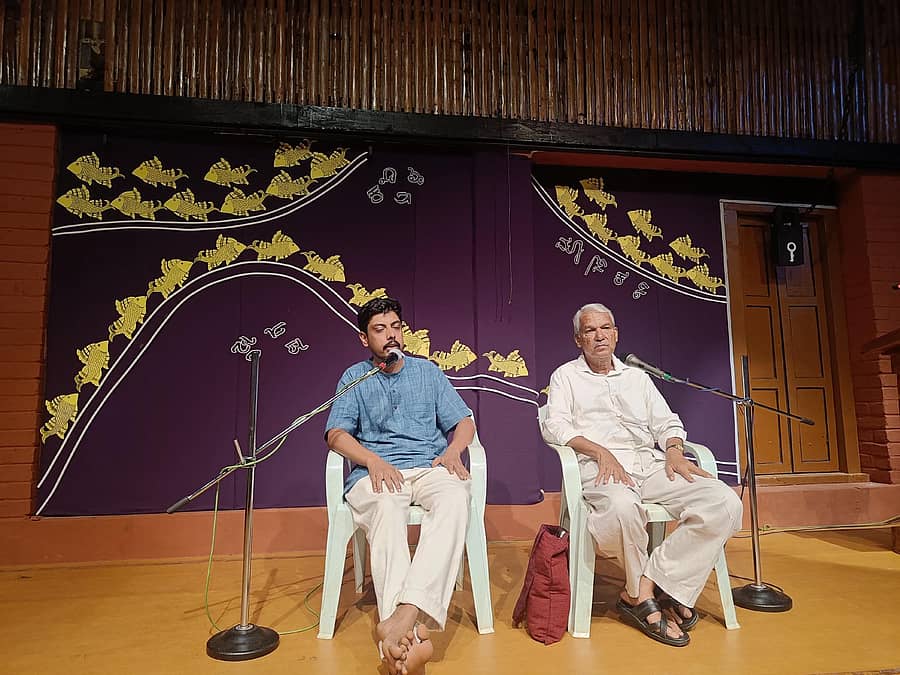 ಸಾಗರ ಸಮೀಪದ ಹೆಗ್ಗೋಡಿನಲ್ಲಿ ಶನಿವಾರ ನಡೆದ ಕಾರ್ಯಕ್ರಮದಲ್ಲಿ ಸುಮನಸ ಕೌಲಗಿ, ಜಿ.ಎಸ್.ಜಯದೇವ ಪಾಲ್ಗೊಂಡಿದ್ದರು