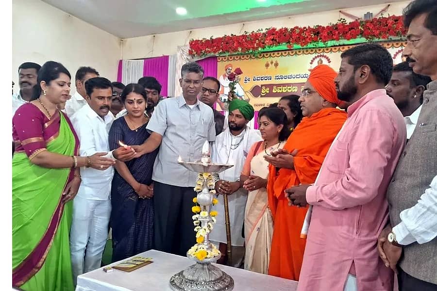 ರಬಕವಿ ಬನಹಟ್ಟಿ ಸಮೀಪದ ರಾಮಪುರದಲ್ಲಿ ನಡೆದ ನೂಲಿ ಚಂದಯ್ಯನವರ 918 ಜಯಂತಿ ಕಾರ್ಯಕ್ರಮವನ್ನು ಸಚಿವ ಸತೀಶ ಜಾರಿಕಿಹೊಳಿ ಉದ್ಘಾಟಿಸಿದರು