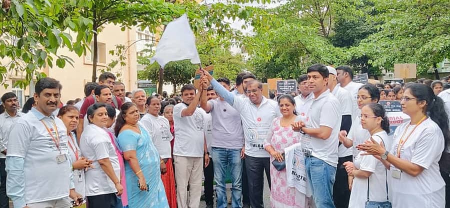 ಉಪಶಾಮಕ ಆರೈಕೆಗೆ ಸಂಬಂಧಿಸಿದ ಜಾಗೃತಿ ಜಾಥಾಗೆ ಡಾ. ಟಿ.ನವೀನ್‌ ಚಾಲನೆ ನೀಡಿದರು