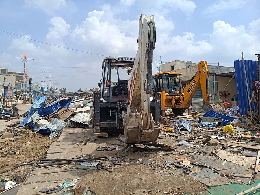 <div class="paragraphs"><p> ಒತ್ತುವರಿ ತೆರವು ಕಾರ್ಯಾಚರಣೆ </p></div>